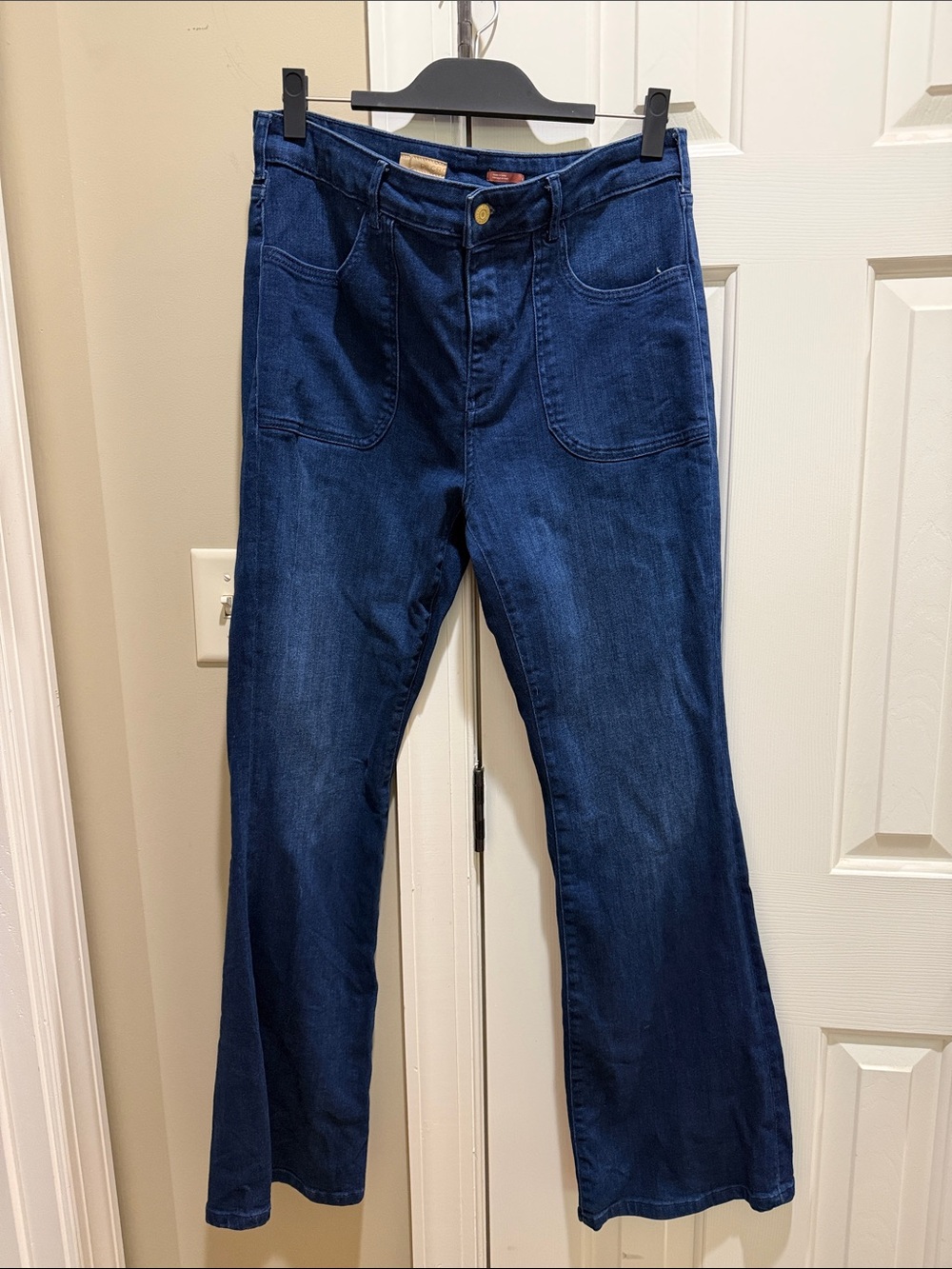 Pilcro Classic Women's Dark Blue Straight-Leg Jeans